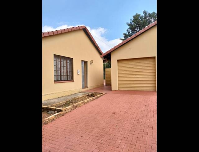 3 BEDROOM HOUSE FOR SALE IN NORKEM PARK